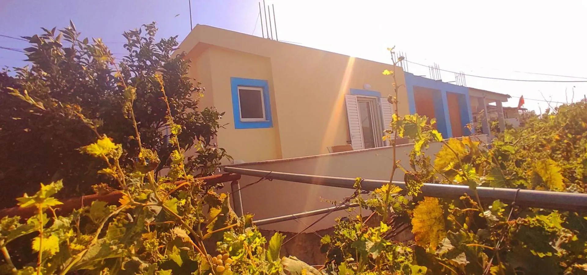 Marmel Apartments 0*, Sarande