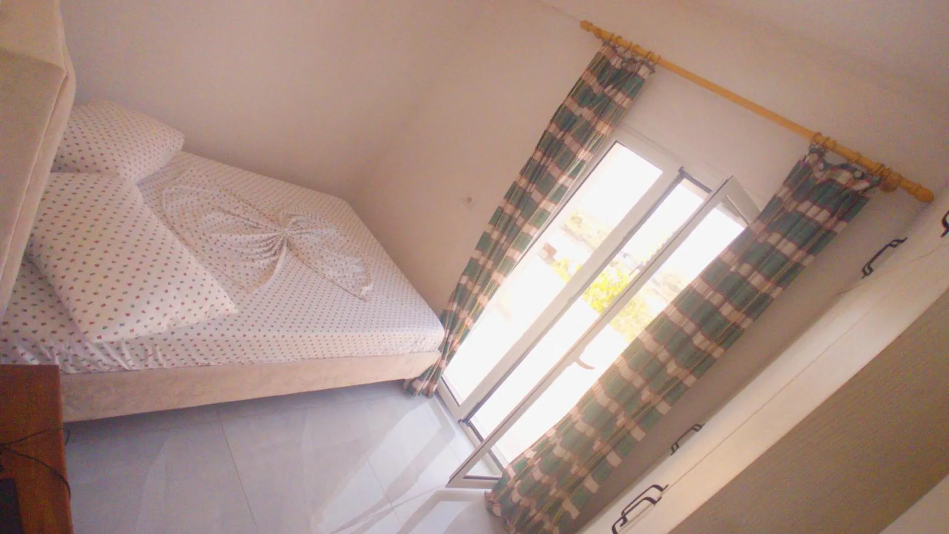 Marmel Apartments 0*, Sarande Albania